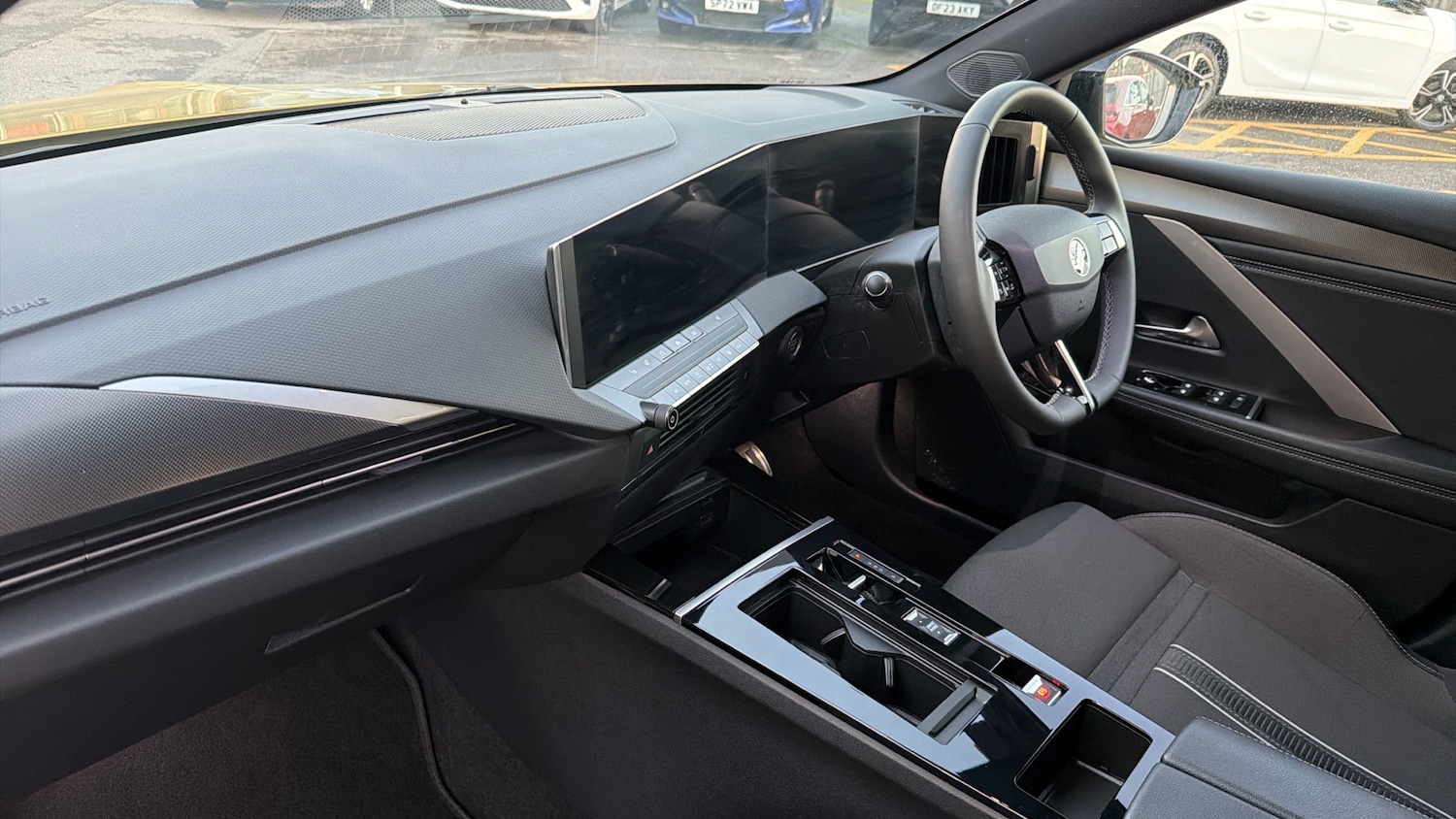Used Vauxhall Astra 2024 for sale - 76722730: Photo 9