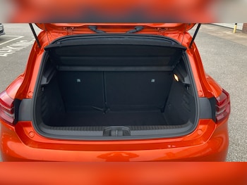 Used Renault Clio 2022 for sale - 77336468: Photo