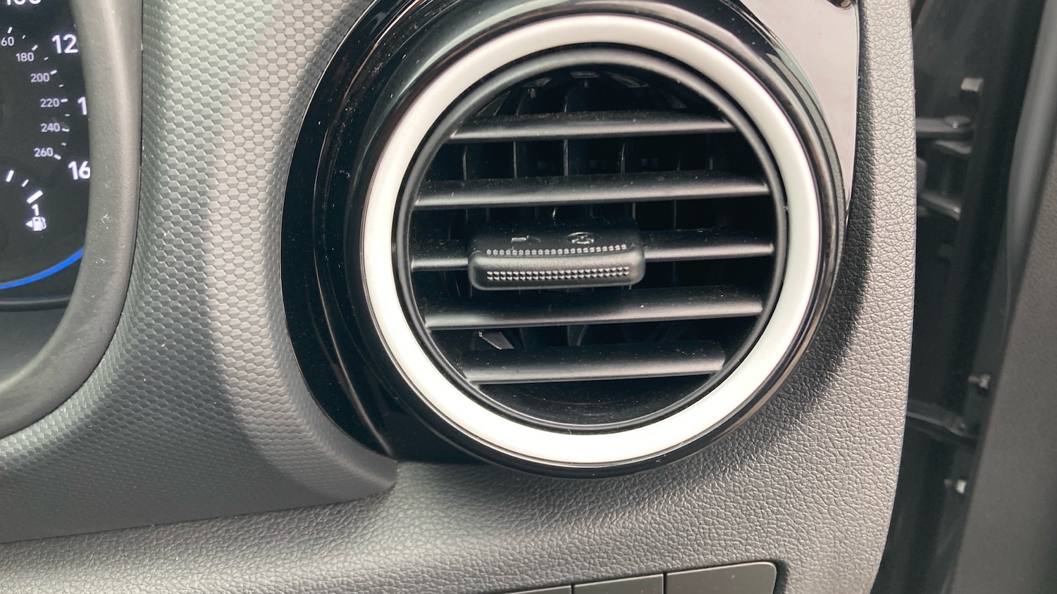 Used Hyundai KONA 2020 for sale - 78197251: Photo 44