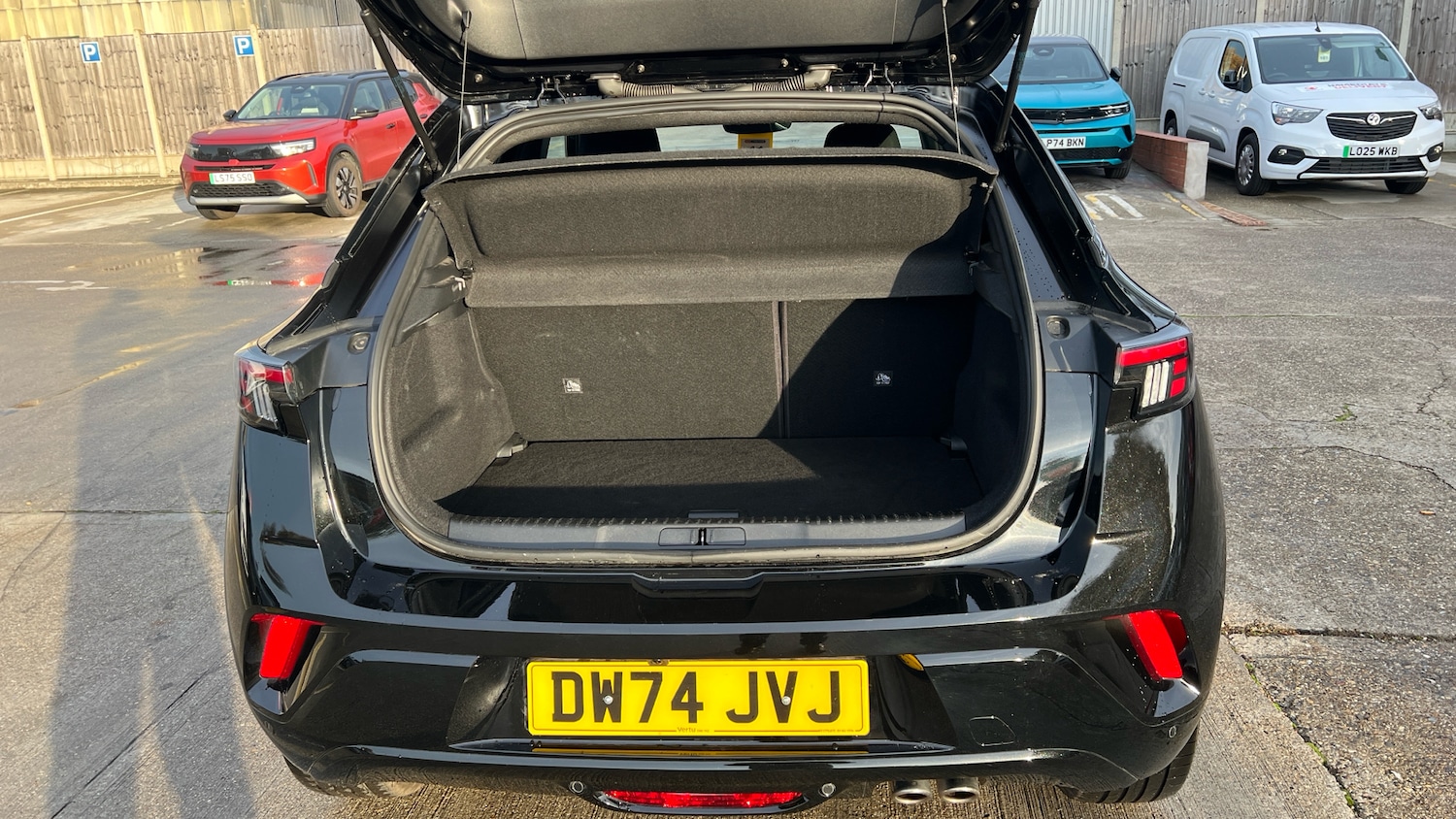 Used Vauxhall Mokka 2025 for sale - 77339150: Photo 4