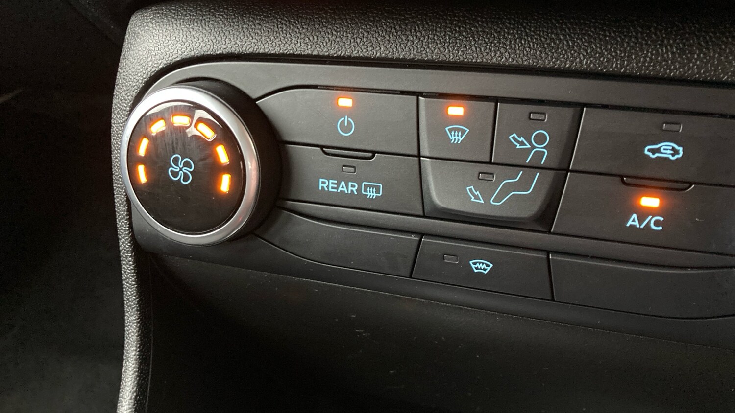 Used Ford Fiesta 2019 for sale - 77584386: Photo 32