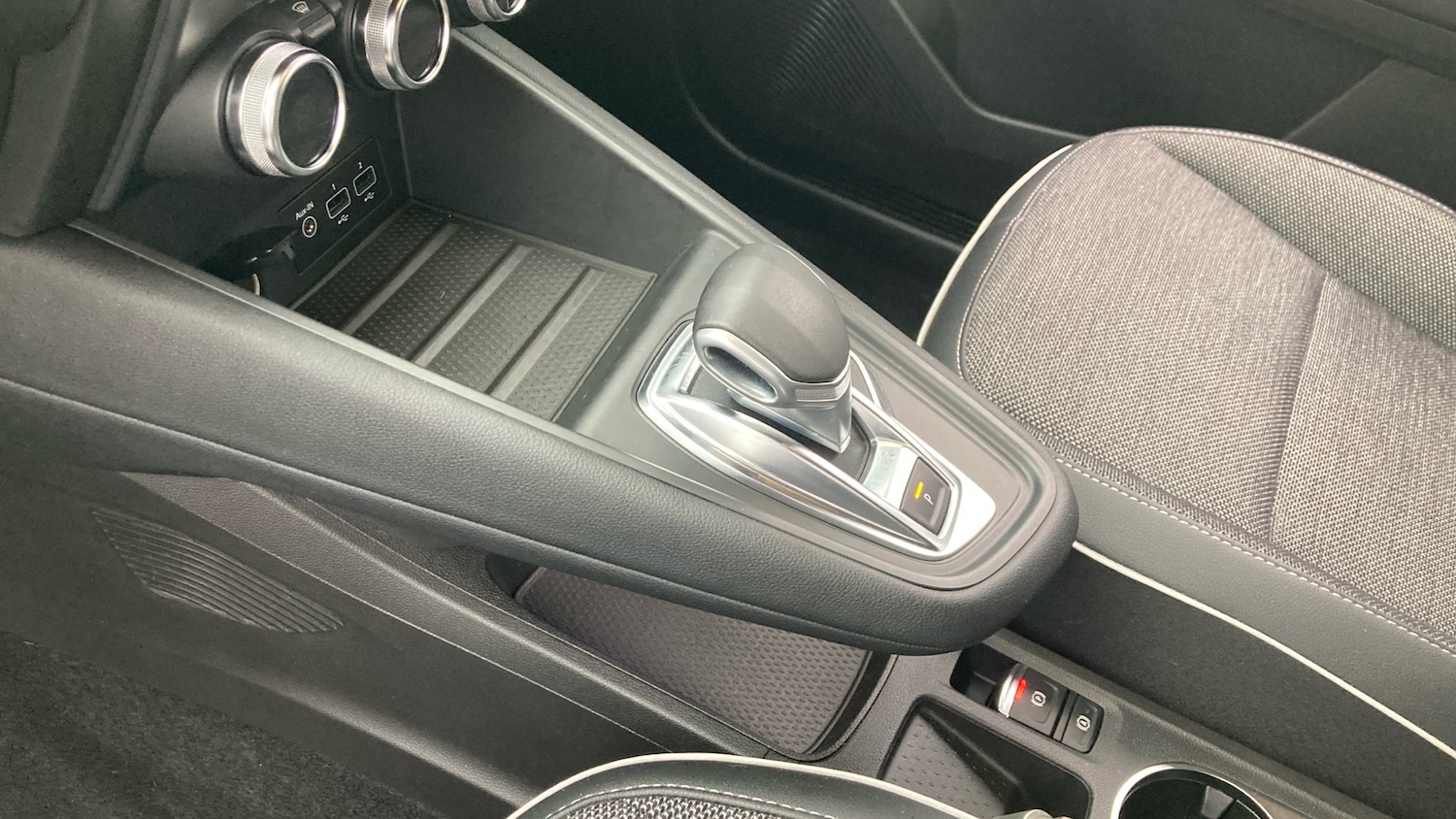 Used Renault Captur 2020 for sale - 76161861: Photo 13