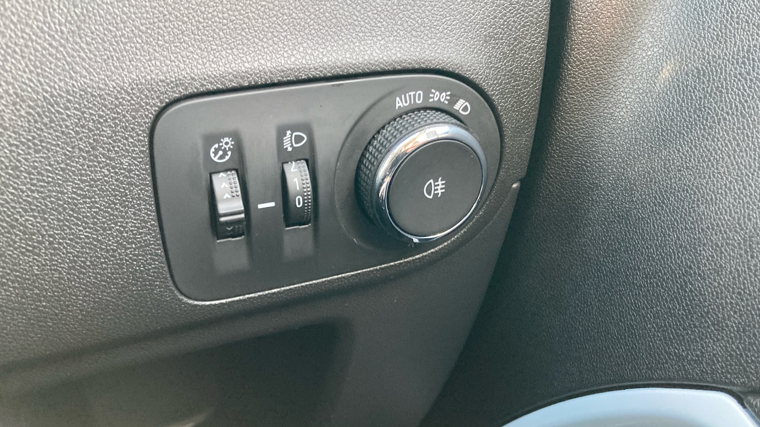 Used Vauxhall Crossland 2021 for sale - 77140519: Photo 24