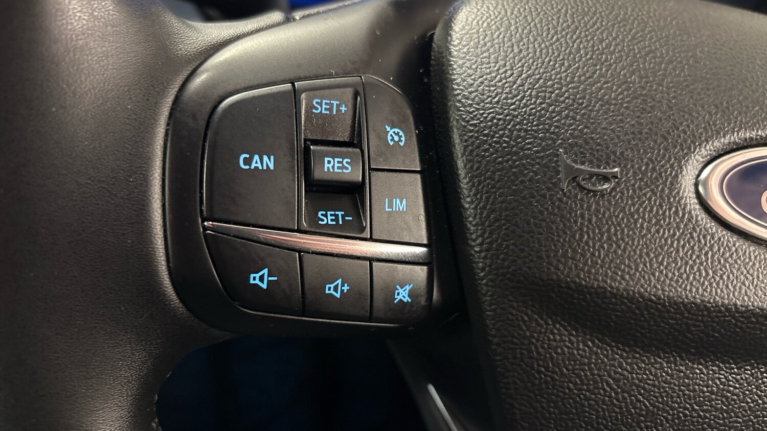 Used Ford Focus 2023 for sale - 76421750: Photo 29