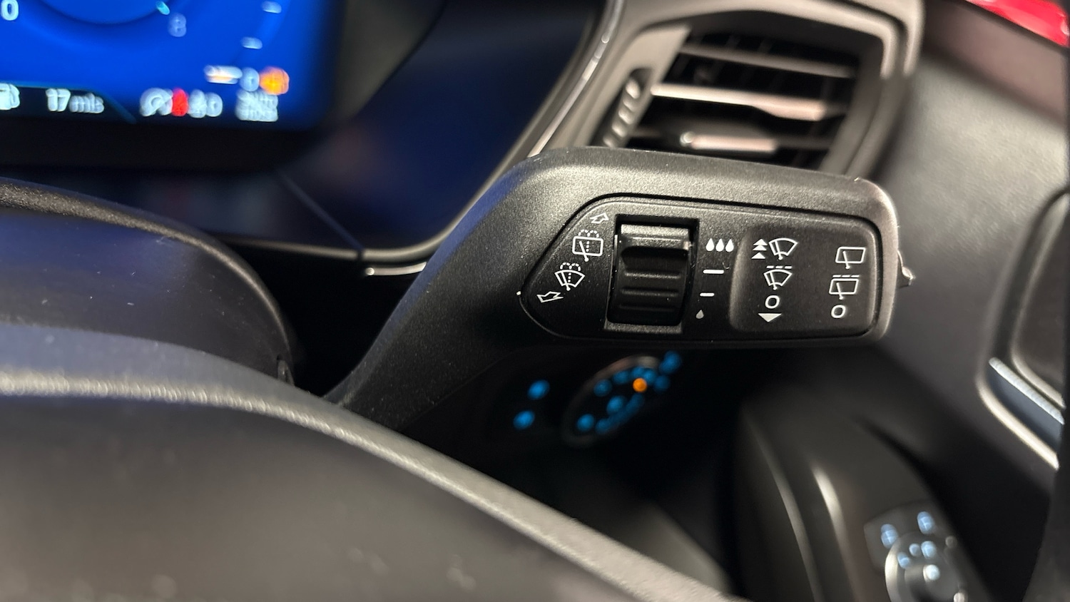 Used Ford Focus 2023 for sale - 76421750: Photo 31