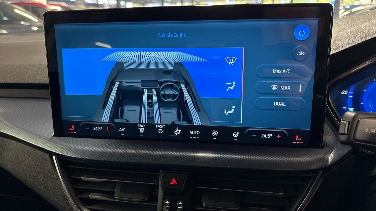 Used Ford Focus 2023 for sale - 76421750: Photo 40