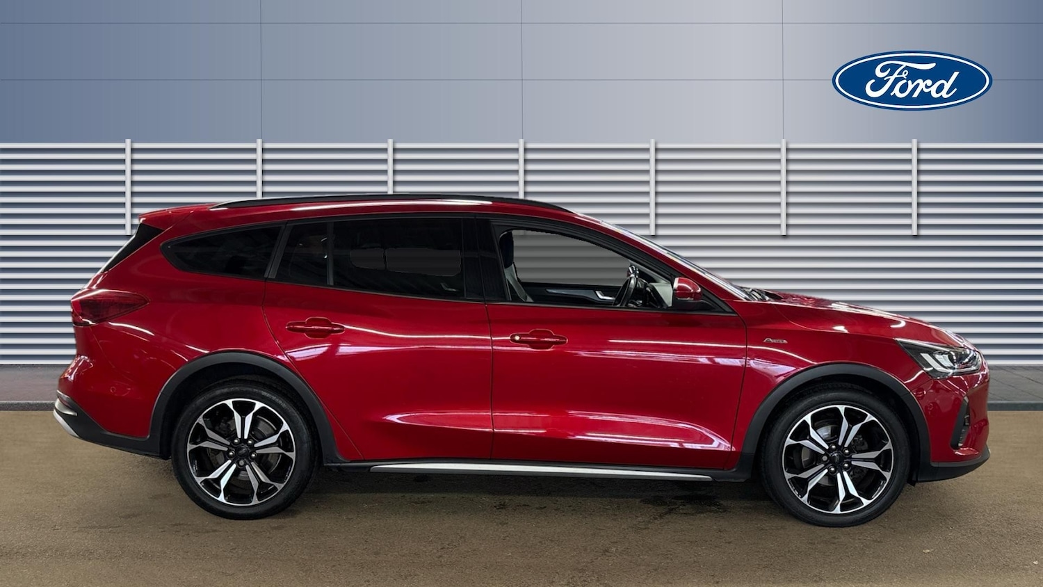 Used Ford Focus 2023 for sale - 76421750: Photo 5