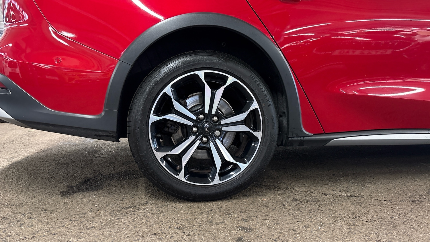 Used Ford Focus 2023 for sale - 76421750: Photo 7