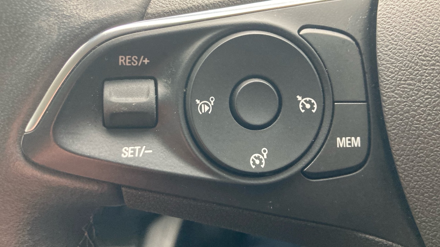 Used Vauxhall Mokka 2023 for sale - 77300944: Photo 28