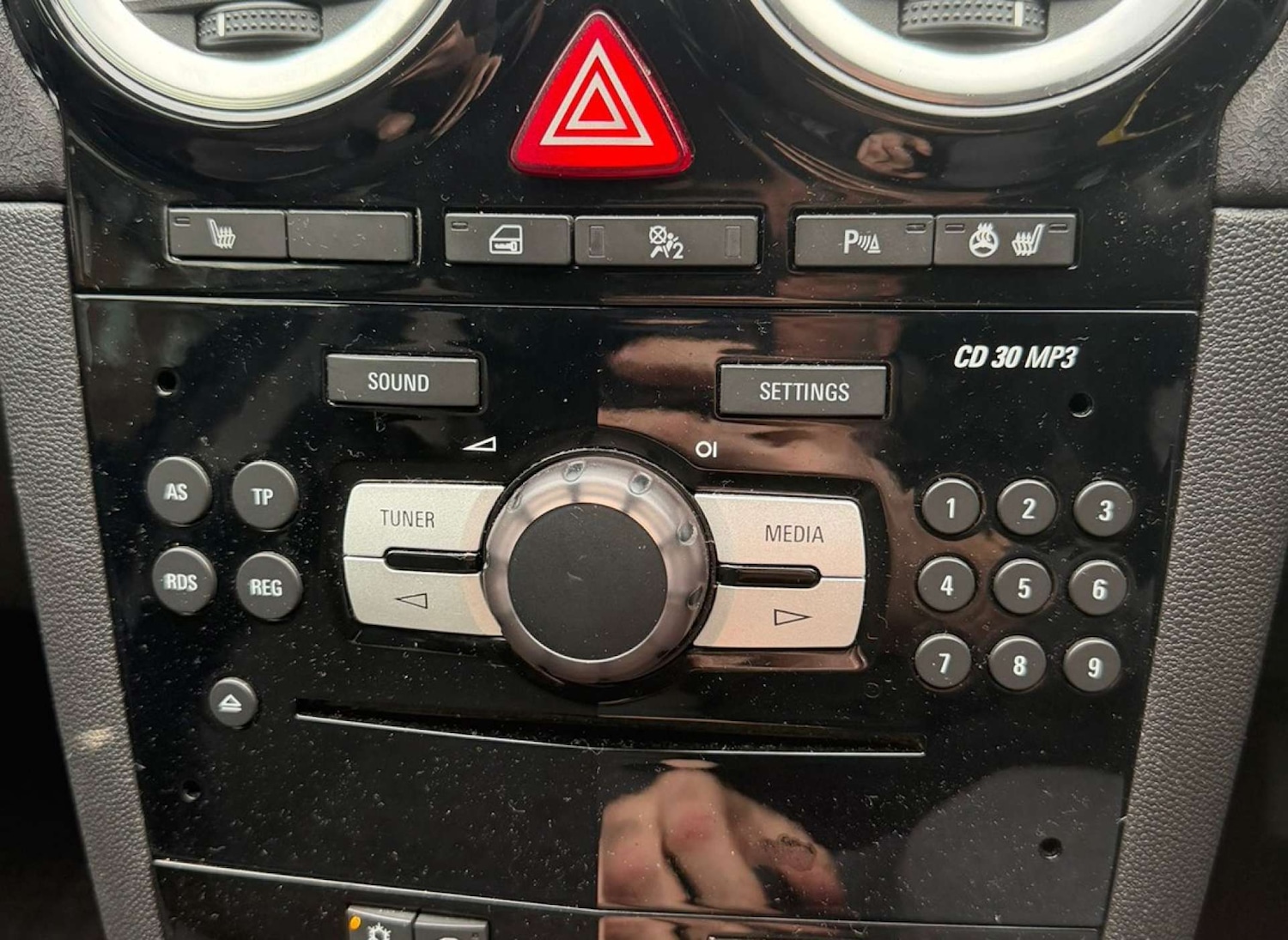 Used Vauxhall Corsa 2013 for sale - 77385496: Photo 10