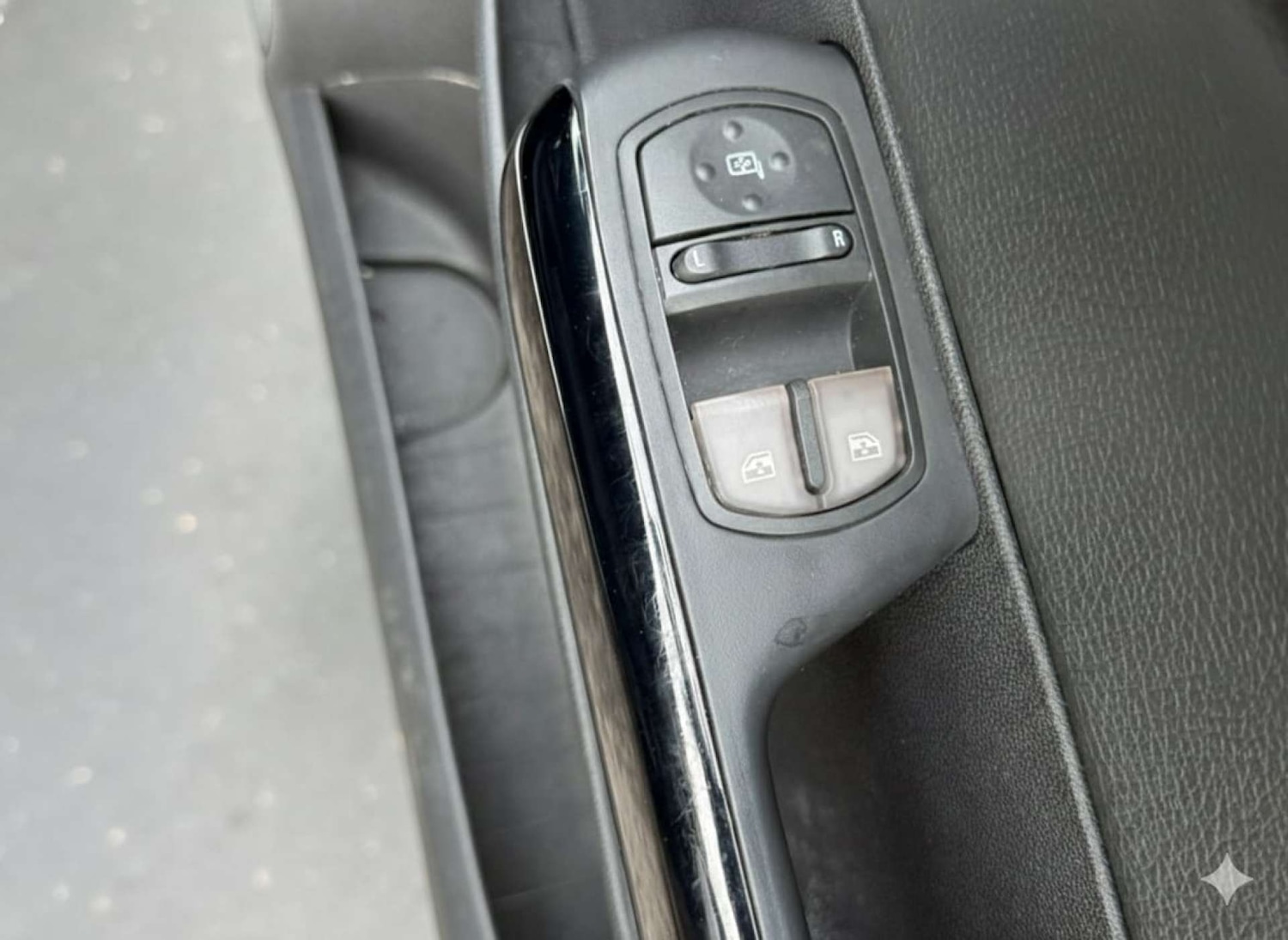 Used Vauxhall Corsa 2013 for sale - 77385496: Photo 15