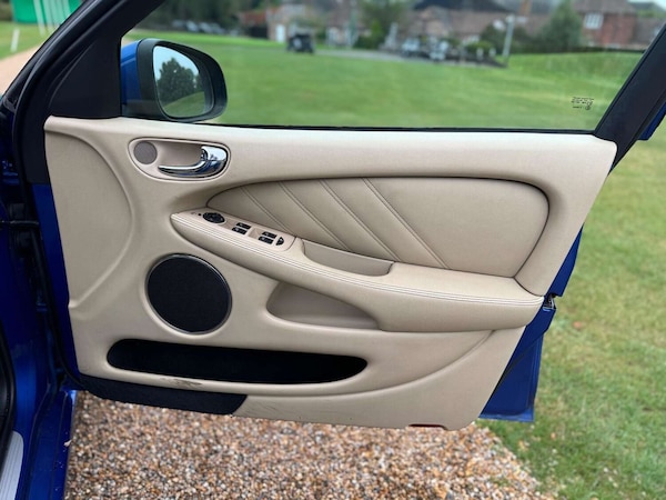 Used Jaguar X-Type 2009 for sale - 73841010: Photo 37