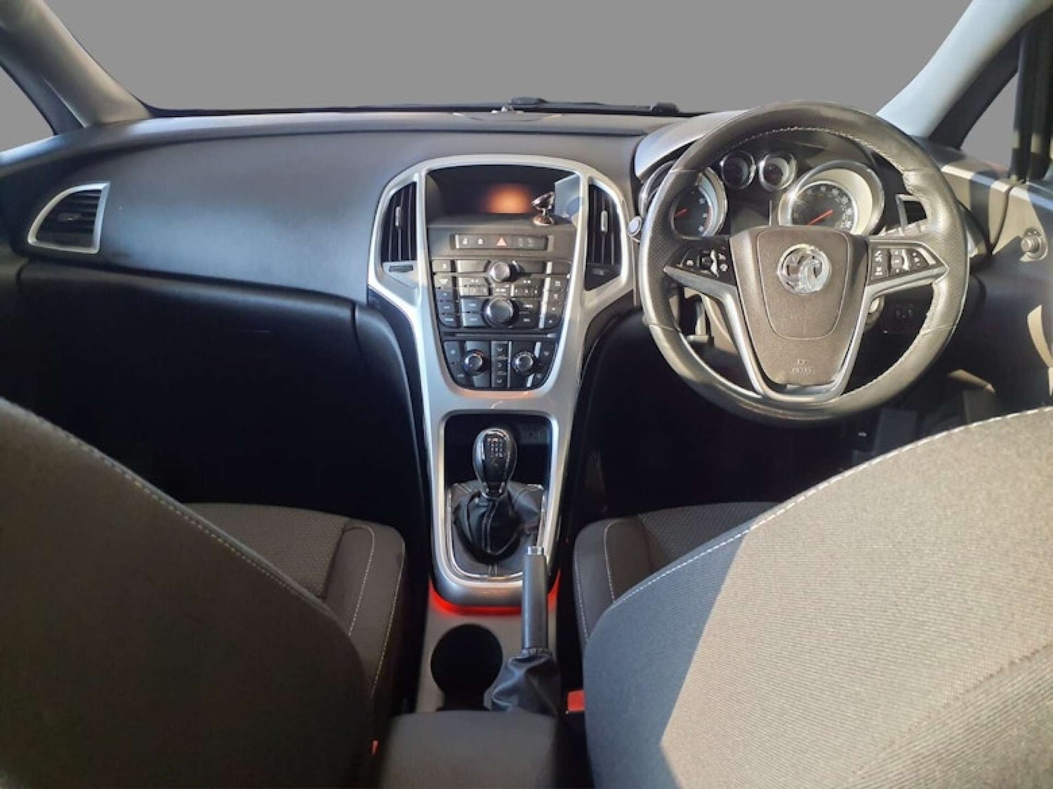 Used Vauxhall Astra 2013 for sale - 77830685: Photo 5