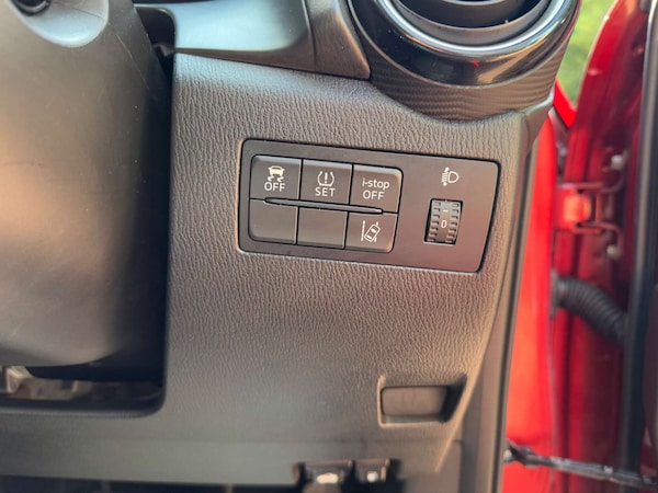 Used Mazda Mazda2 2016 for sale - 76208634: Photo 46