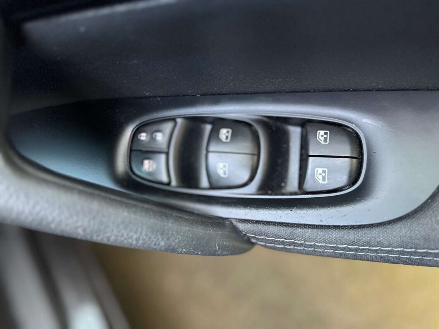 Used Nissan Qashqai 2017 for sale - 76600932: Photo 43