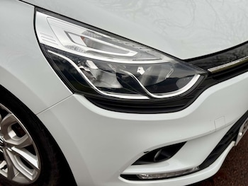 Used Renault Clio 2017 for sale - 76278265: Photo 4