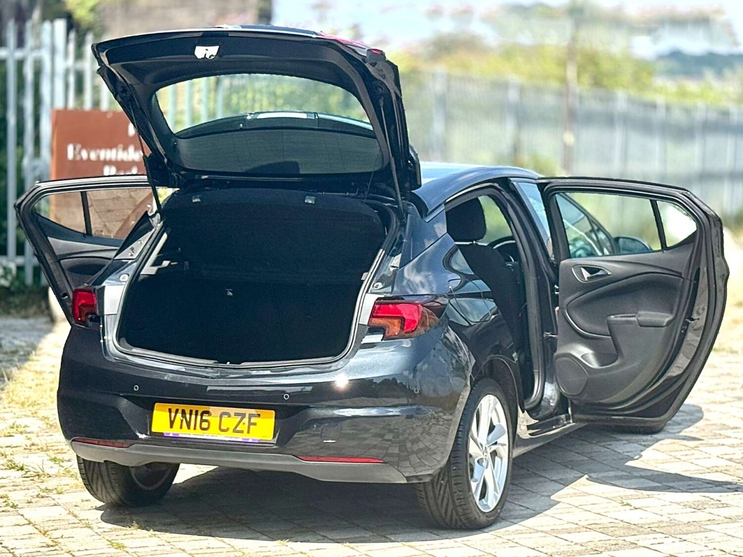 Vehicle 43