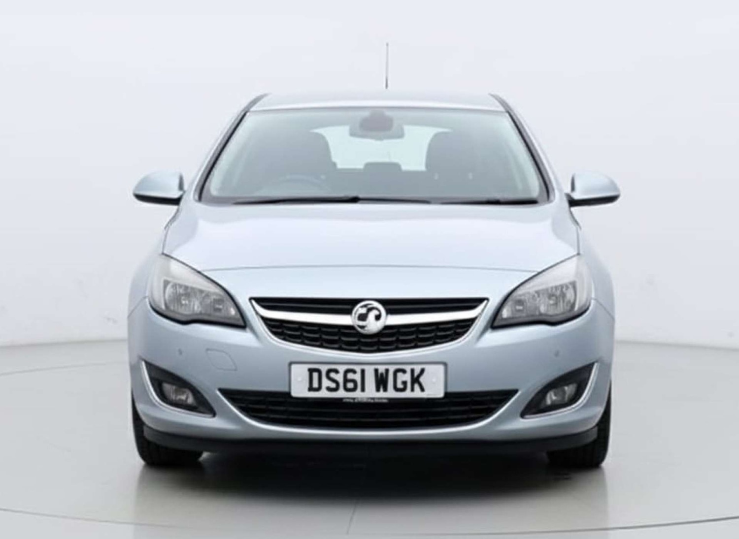 Used Vauxhall Astra 2012 for sale - 78066709: Photo 2