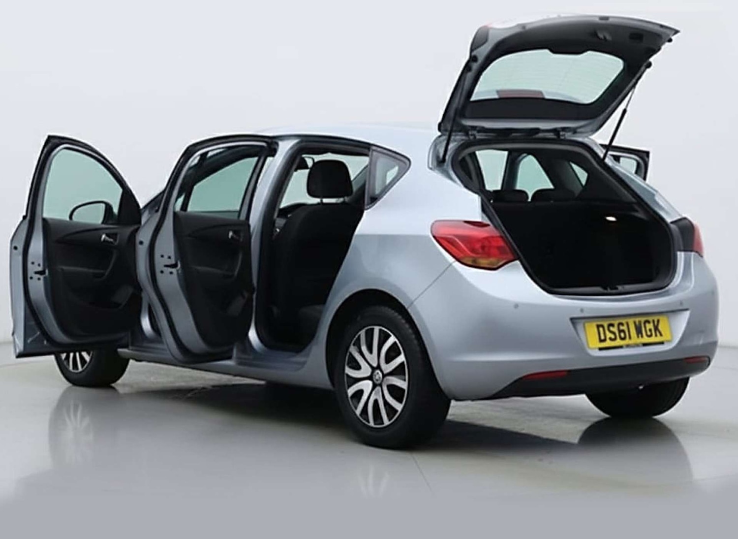 Used Vauxhall Astra 2012 for sale - 78066709: Photo 8