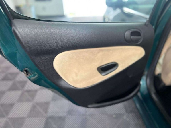 Used Peugeot 206 1999 for sale - 76208636: Photo 4