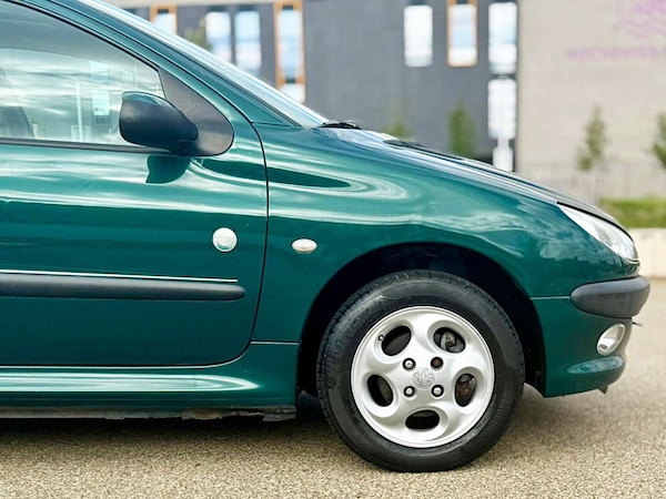Used Peugeot 206 1999 for sale - 76208636: Photo 73
