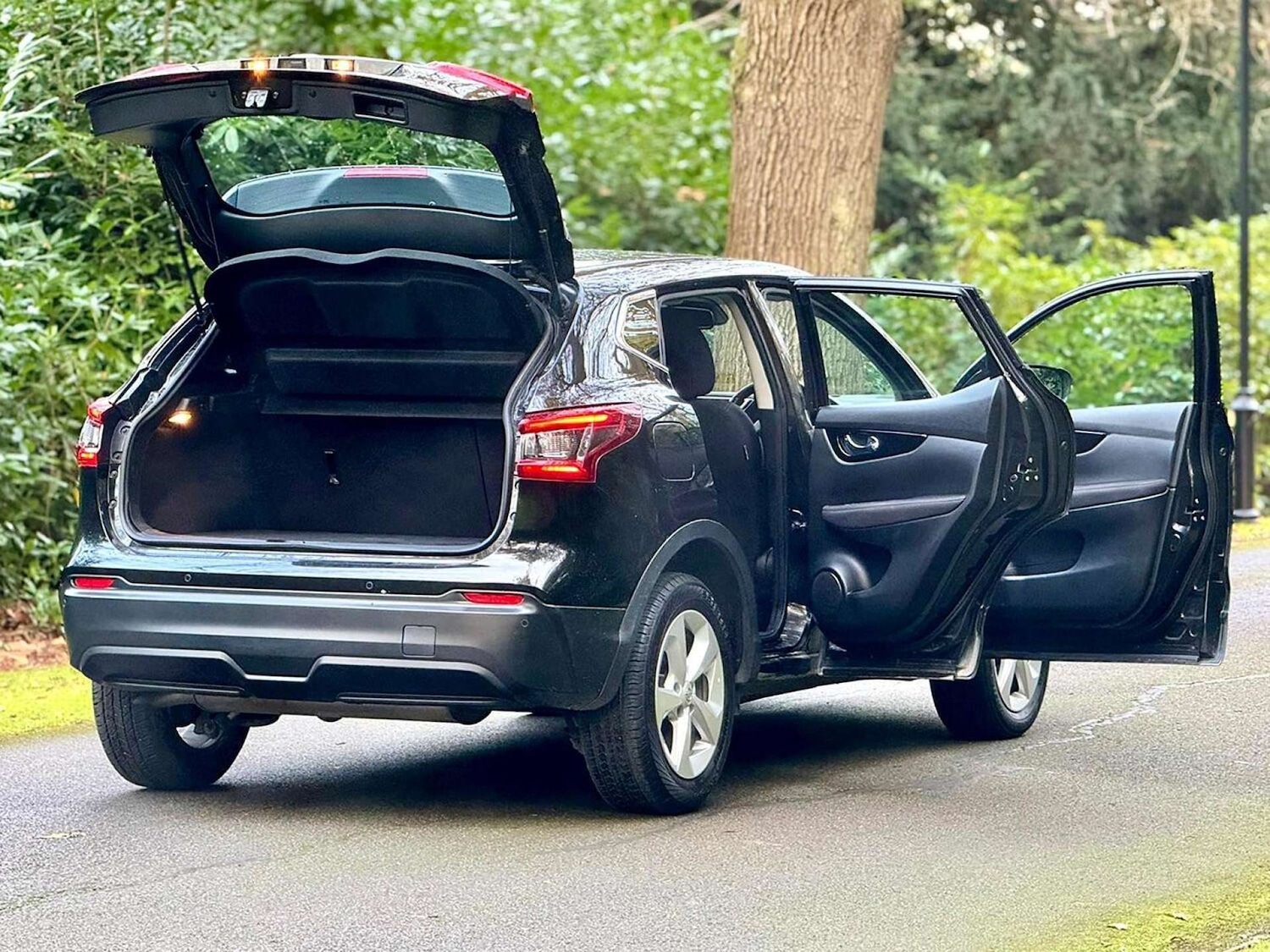 Used Nissan Qashqai 2017 for sale - 76366192: Photo 24