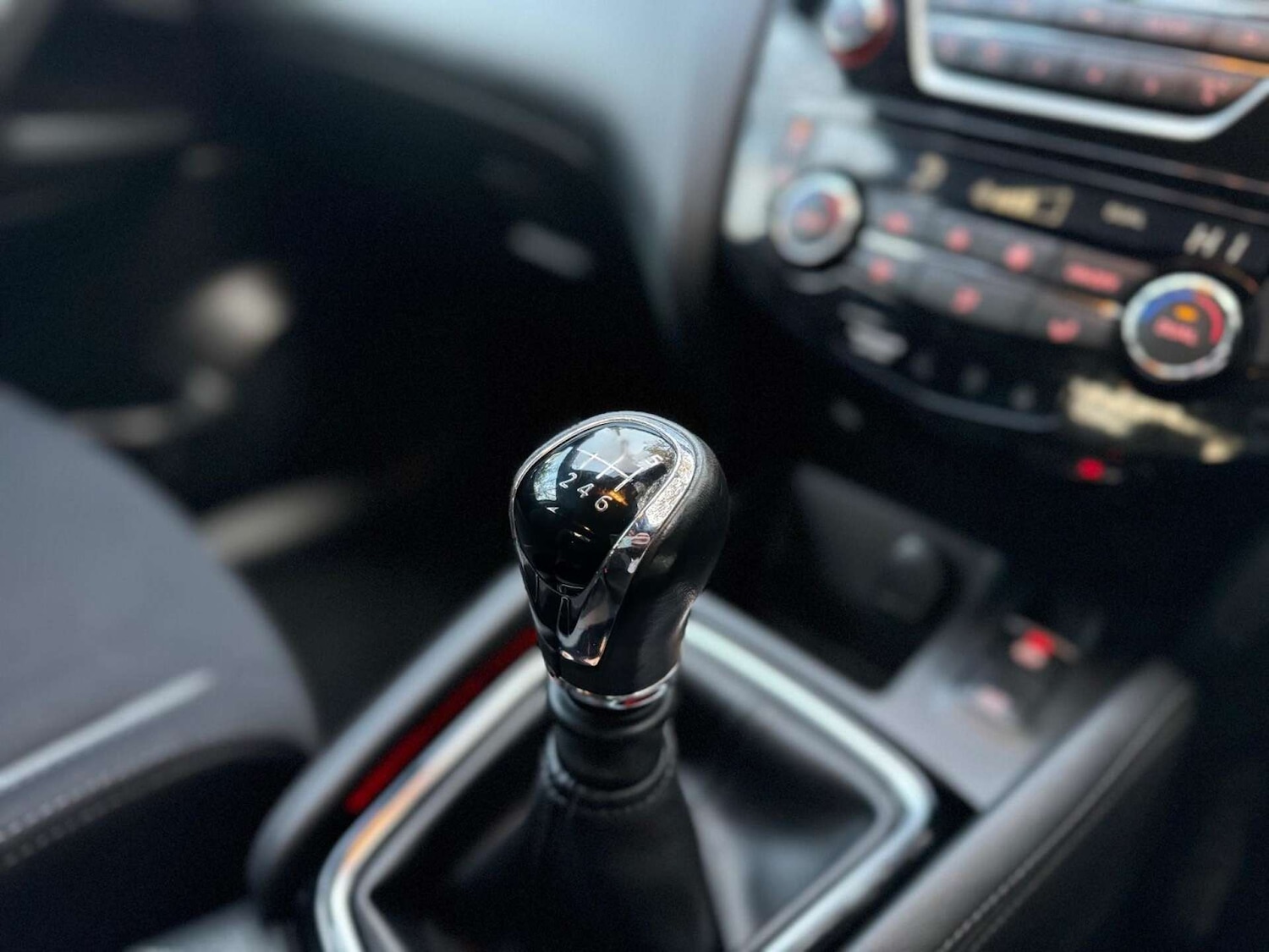 Used Nissan Qashqai 2017 for sale - 76366192: Photo 29