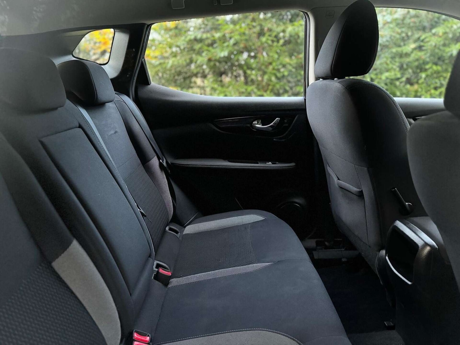 Used Nissan Qashqai 2017 for sale - 76366192: Photo 40