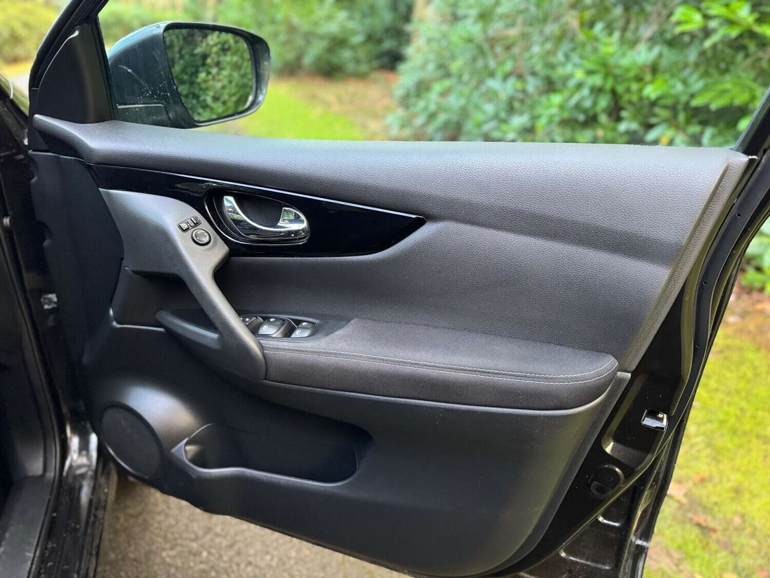 Used Nissan Qashqai 2017 for sale - 76366192: Photo 42