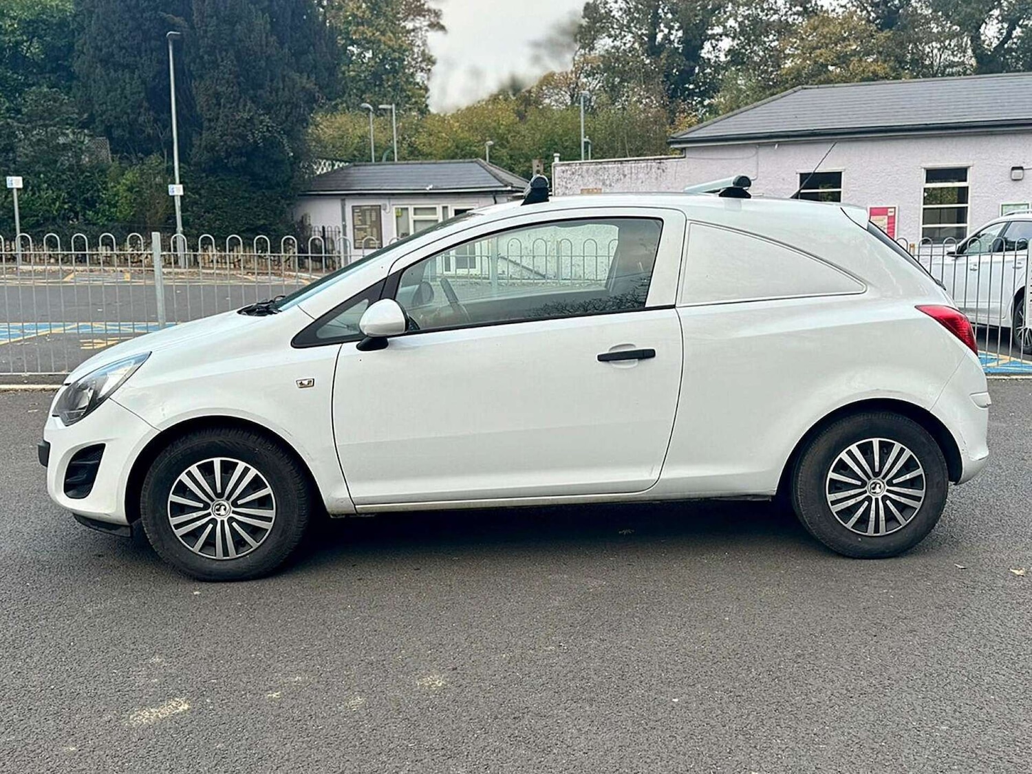 Used Vauxhall Corsa 2013 for sale - 76600803: Photo 12