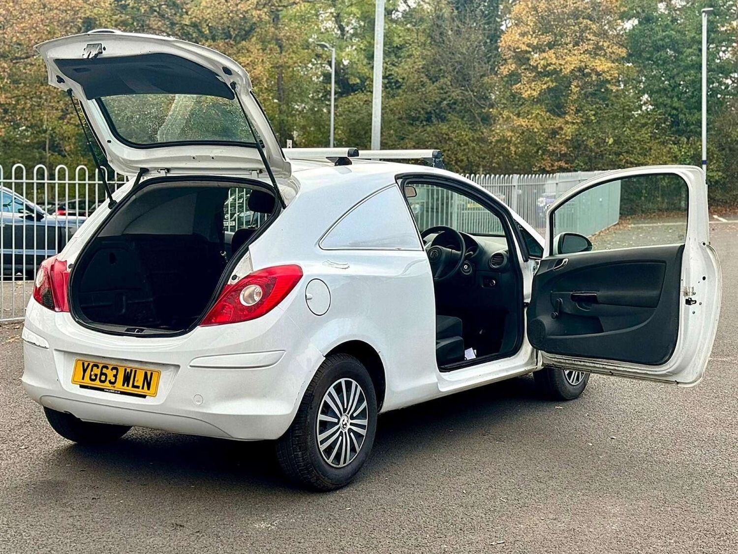 Used Vauxhall Corsa 2013 for sale - 76600803: Photo 16