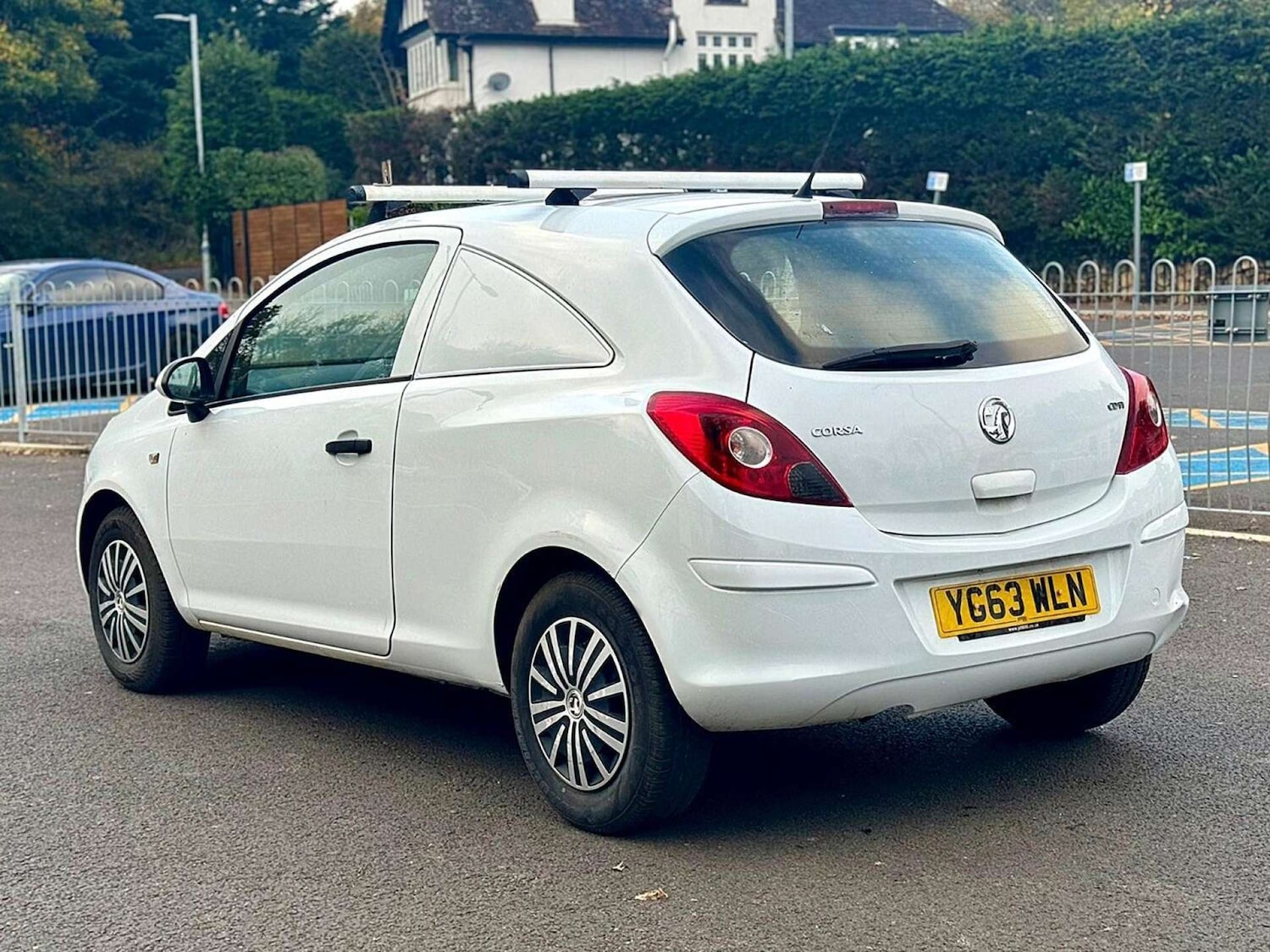 Used Vauxhall Corsa 2013 for sale - 76600803: Photo 4