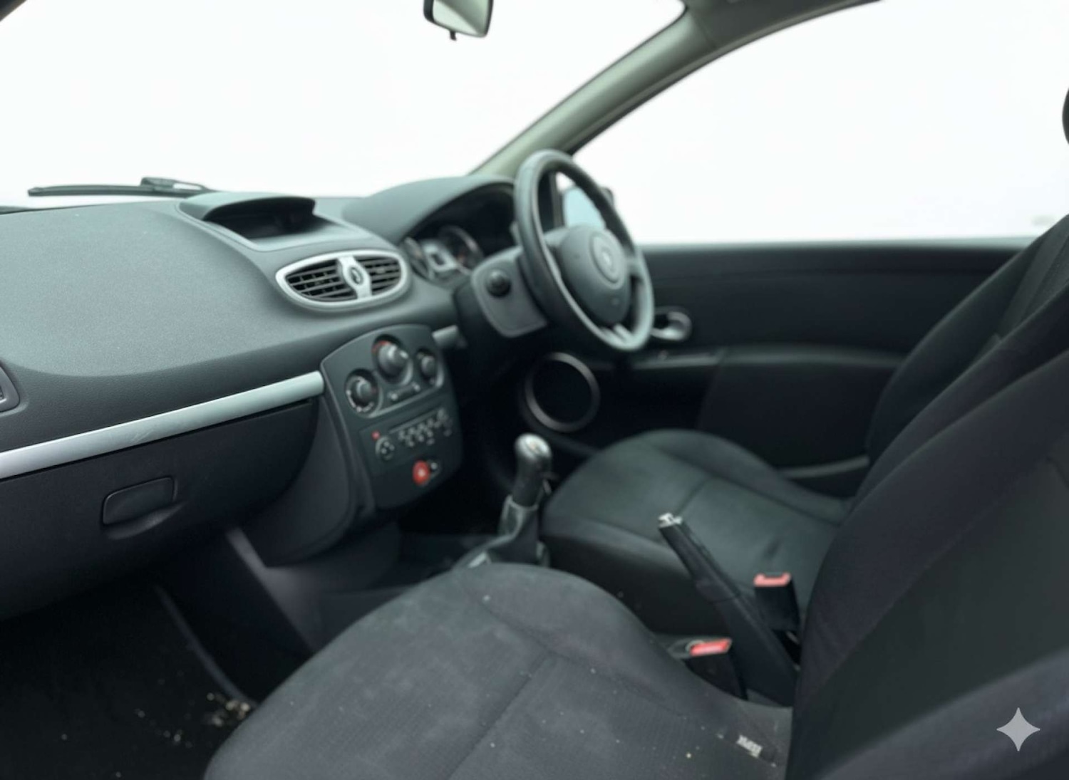 Used Renault Clio 2008 for sale - 76407732: Photo 4