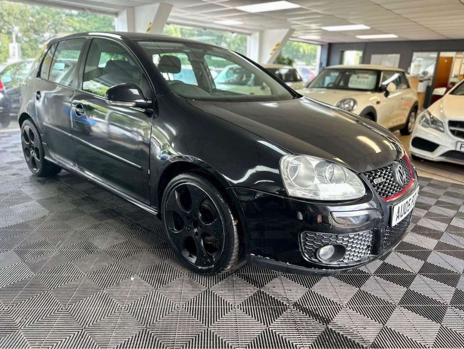 Used Volkswagen Golf 2005 for sale - 76363535: Photo 1