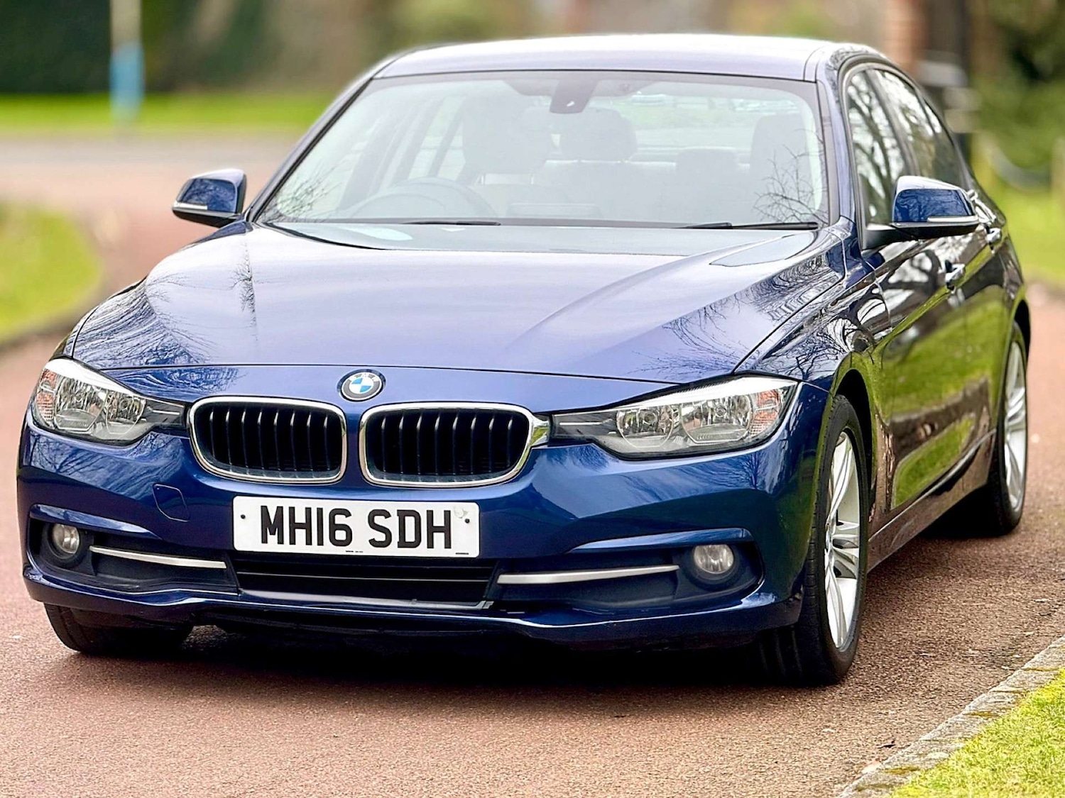 Used BMW 3 Series 2016 for sale - 76602010: Photo 2