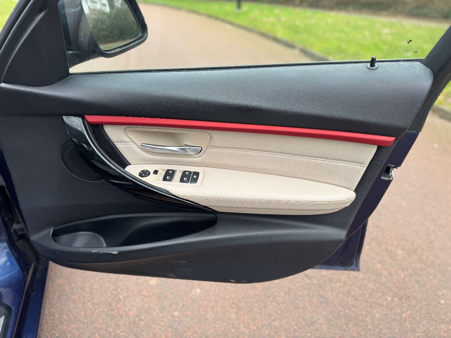 Used BMW 3 Series 2016 for sale - 76602010: Photo 45