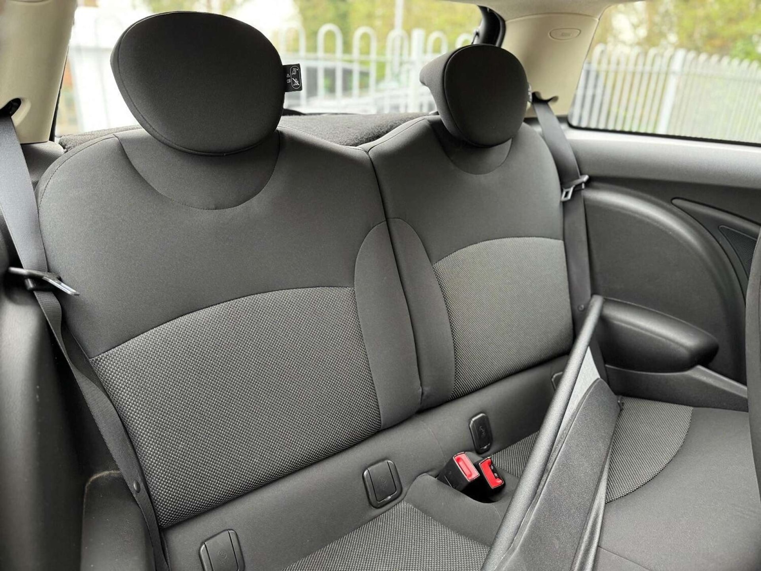 Used MINI Hatch 2010 for sale - 76601102: Photo 19