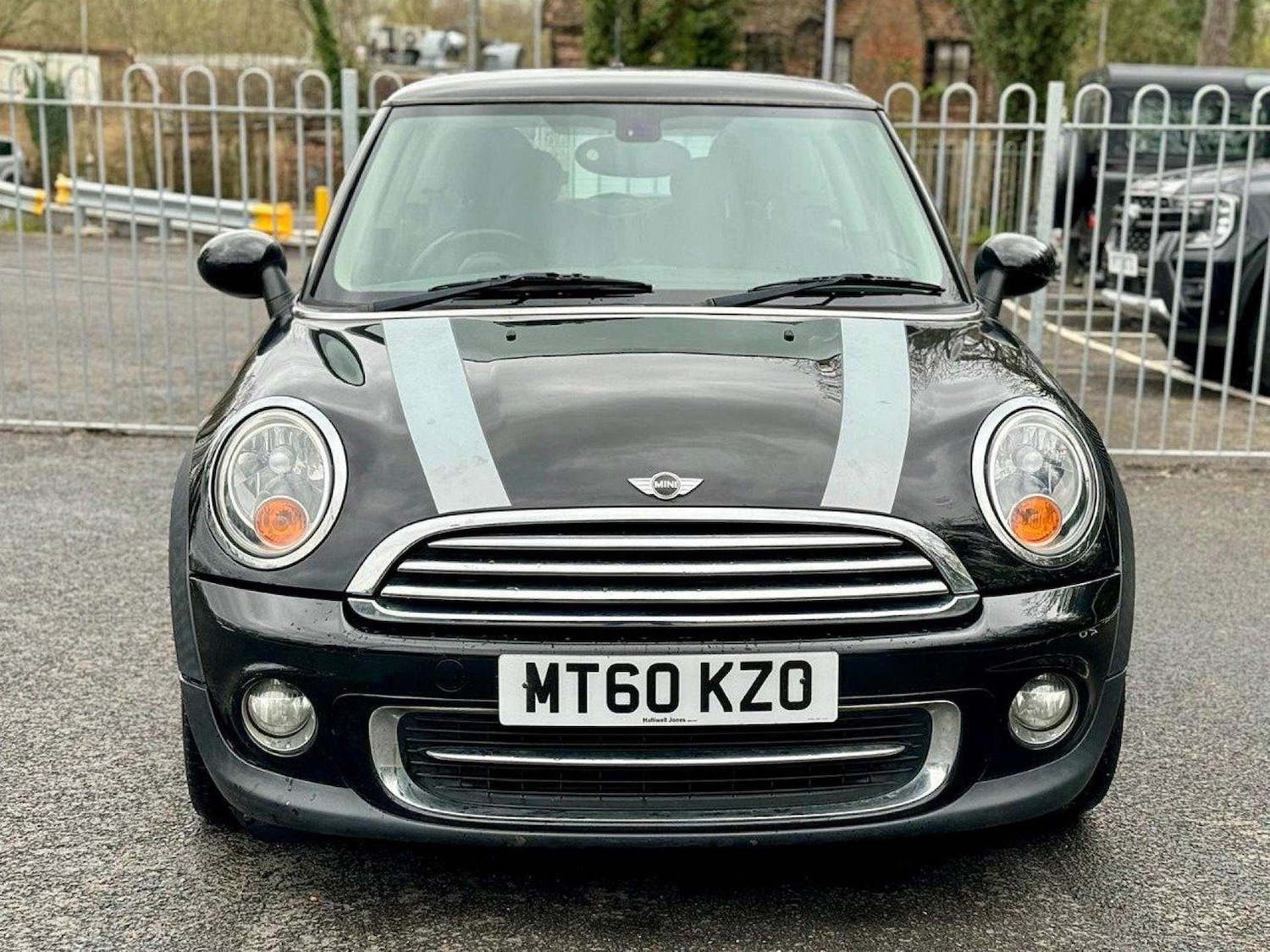 Used MINI Hatch 2010 for sale - 76601102: Photo 2
