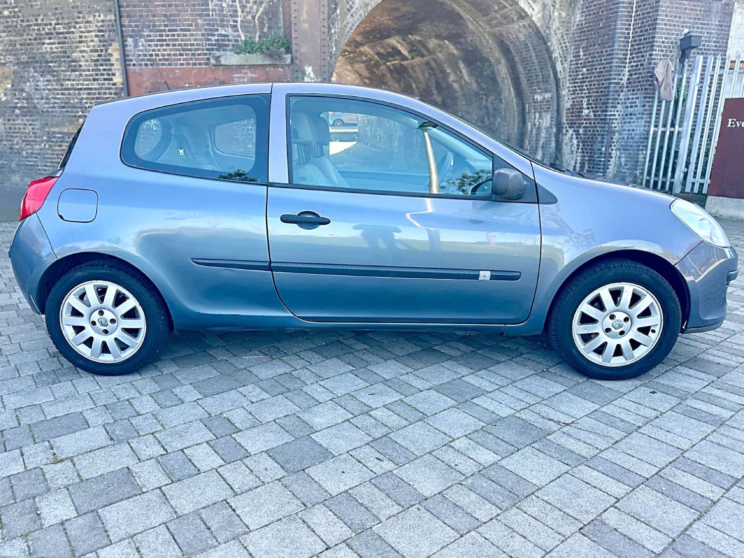 Used Renault Clio 2007 for sale - 76601880: Photo 26