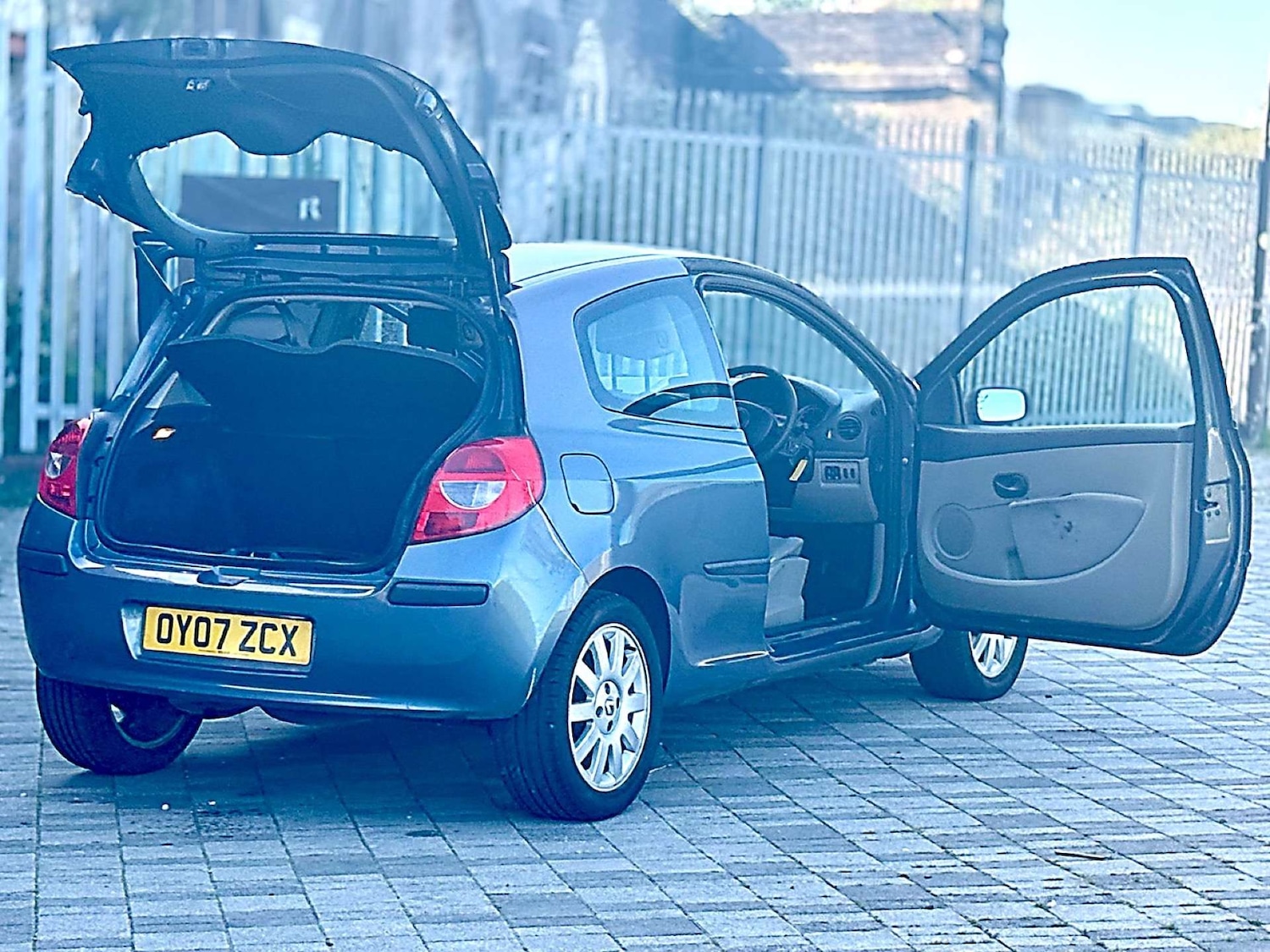 Used Renault Clio 2007 for sale - 76601880: Photo 27