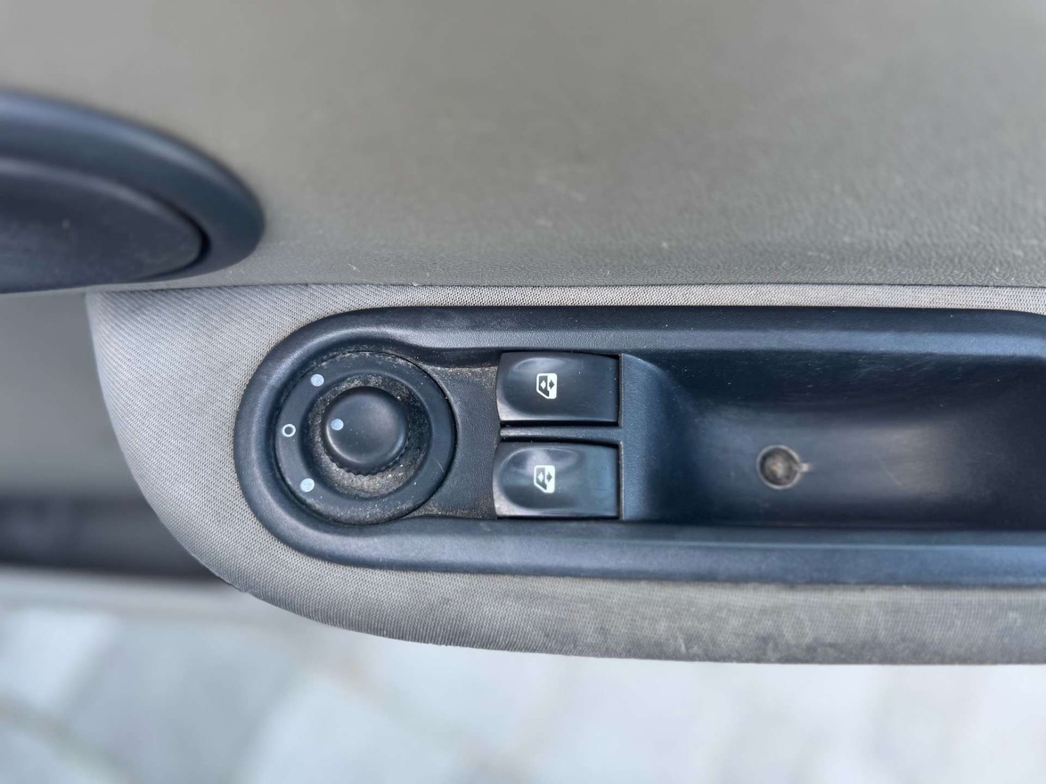 Used Renault Clio 2007 for sale - 76601880: Photo 31