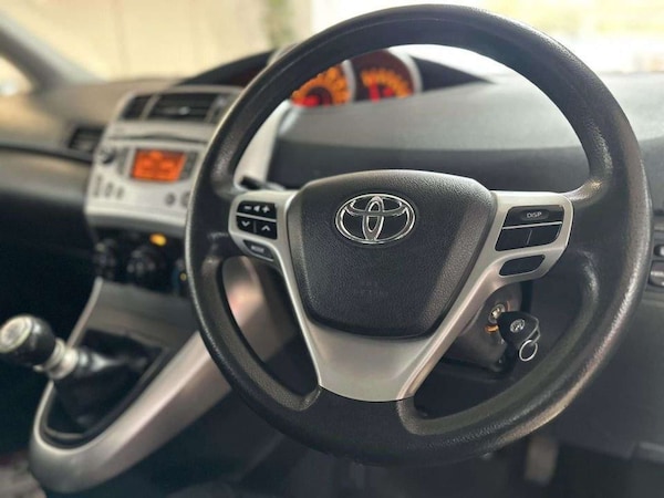 Used Toyota Verso 2011 for sale - 73840850: Photo 12