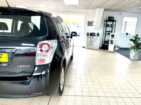 Used Toyota Verso 2011 for sale - 73840850: Photo 7