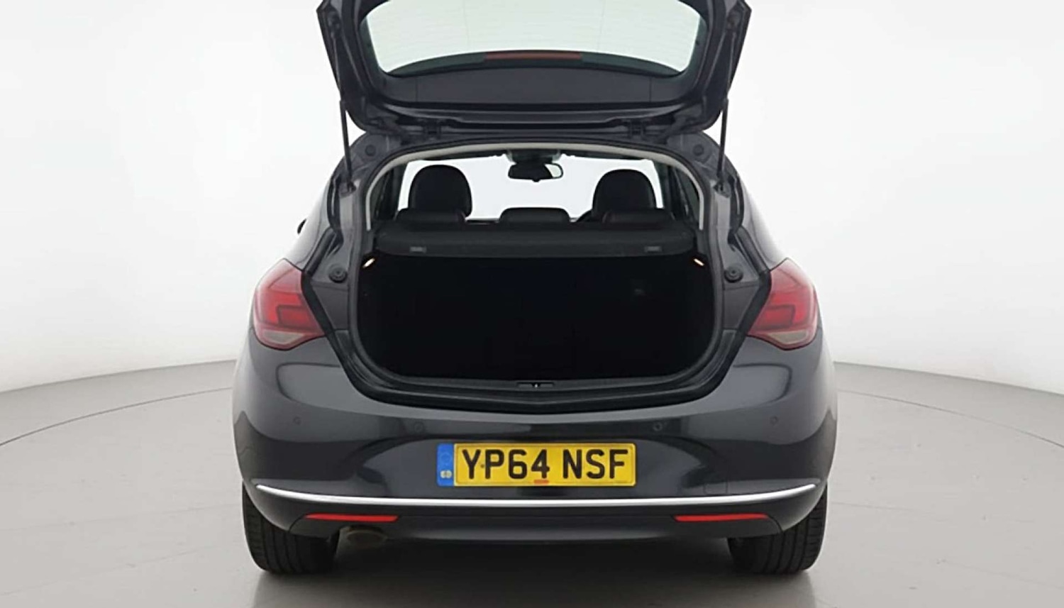 Used Vauxhall Astra 2014 for sale - 76767909: Photo 4