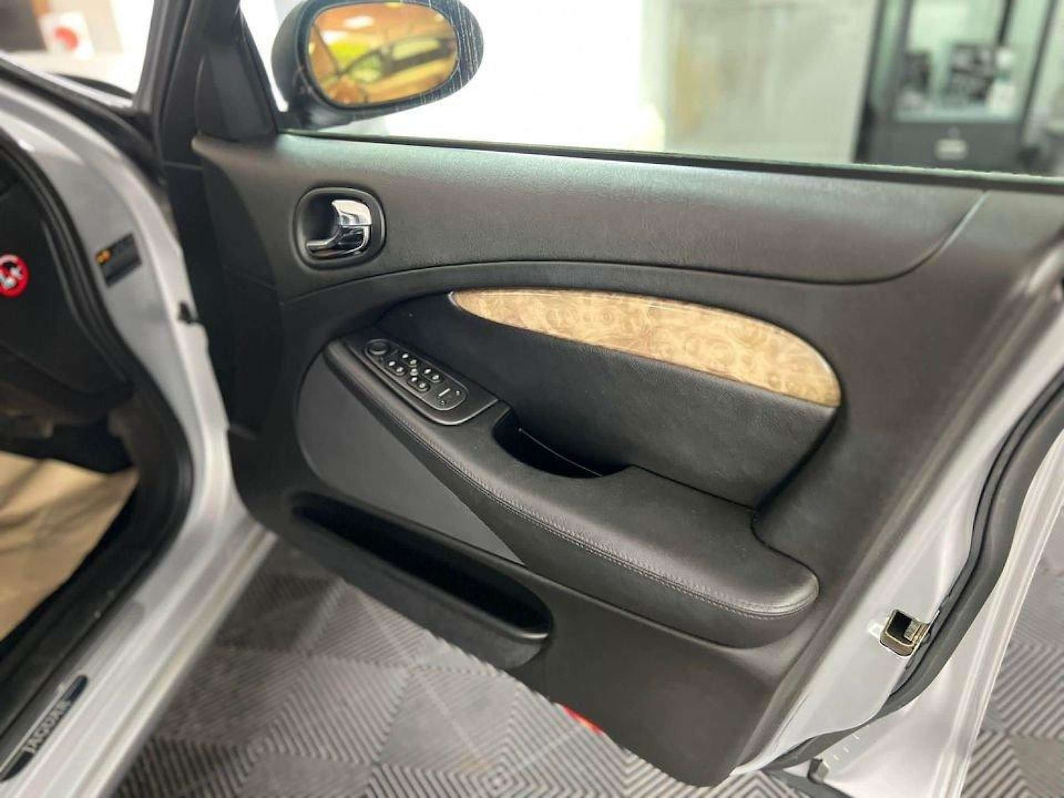 Used Jaguar S-Type 2005 for sale - 76363524: Photo 17