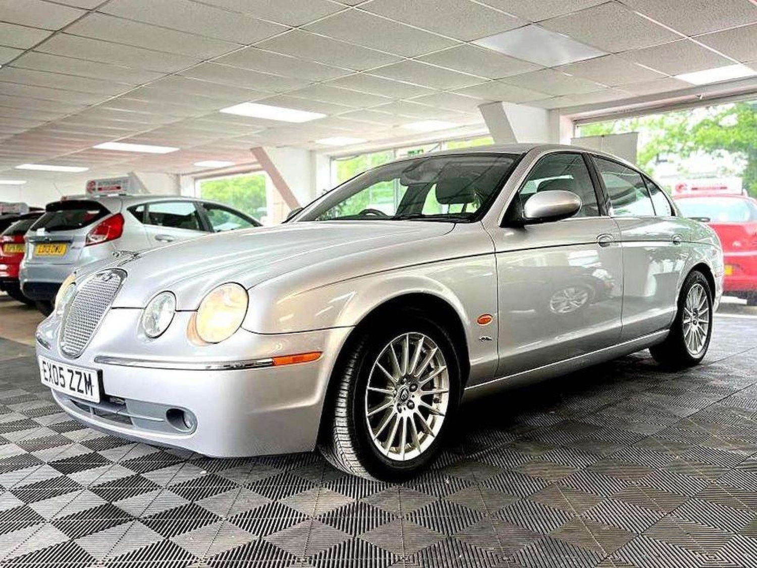 Used Jaguar S-Type 2005 for sale - 76363524: Photo 2