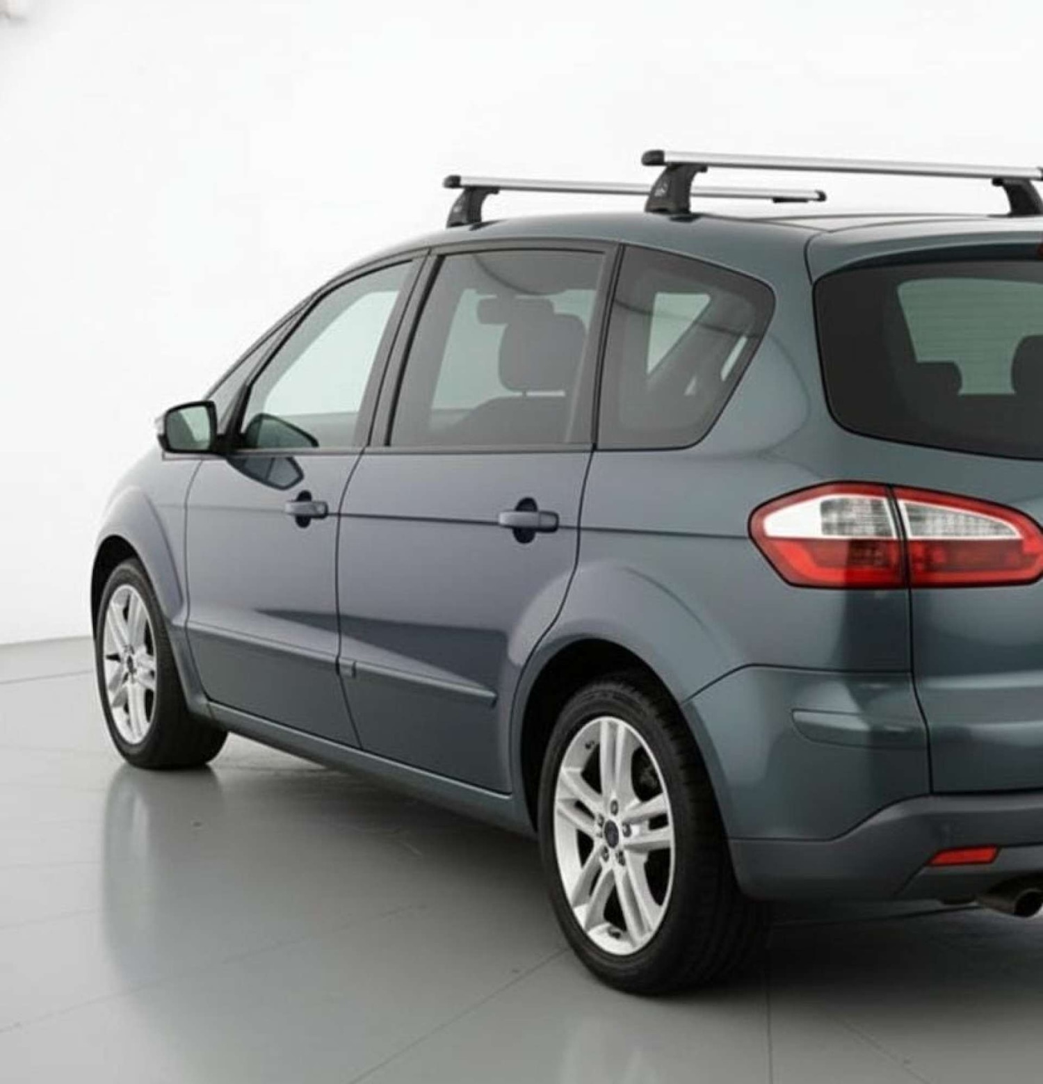 Used Ford S-Max 2007 for sale - 77098239: Photo 5