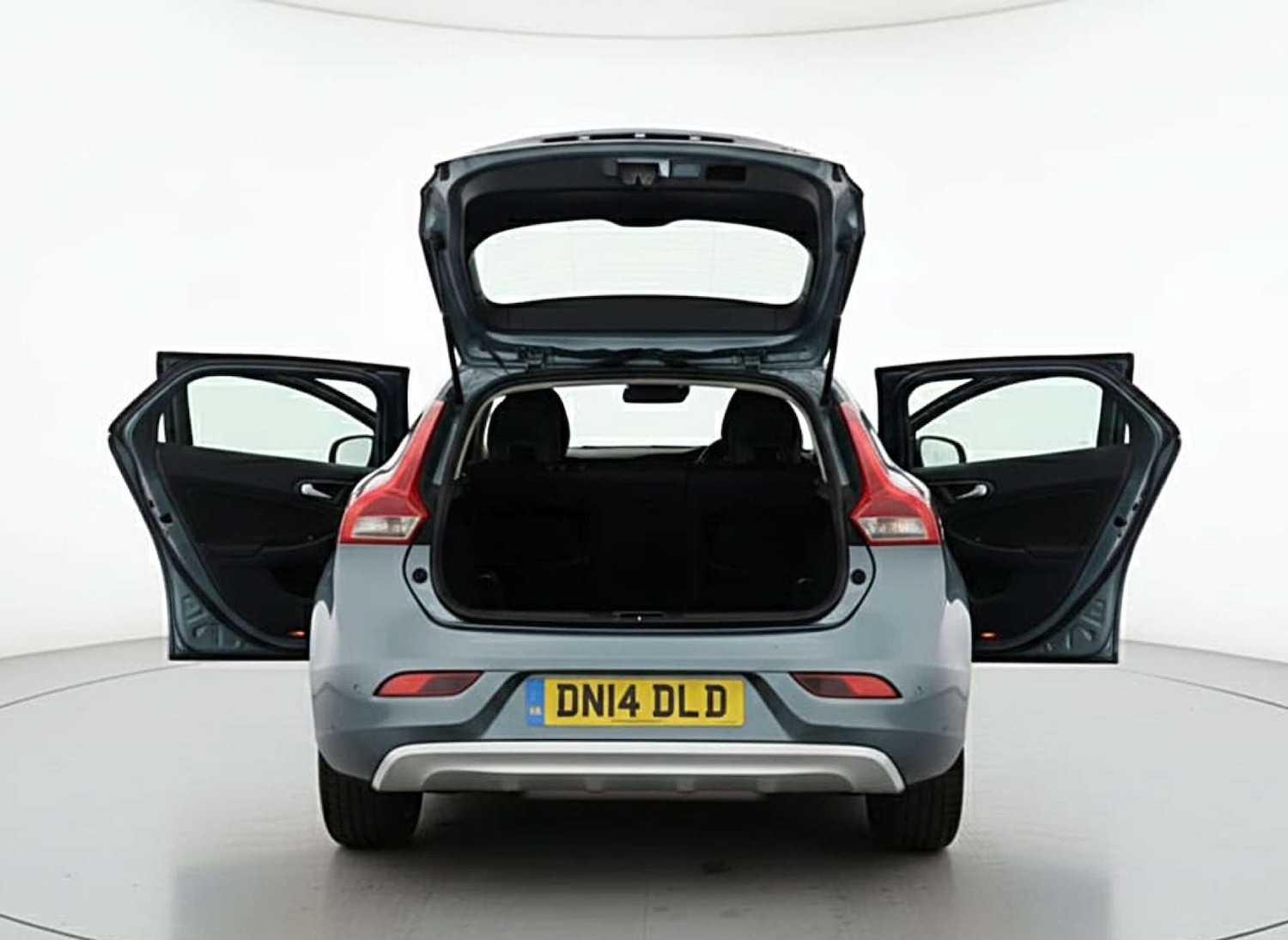 Used Volvo V40 2014 for sale - 77571343: Photo 7