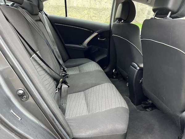 Used Toyota Avensis 2013 for sale - 73841046: Photo 17