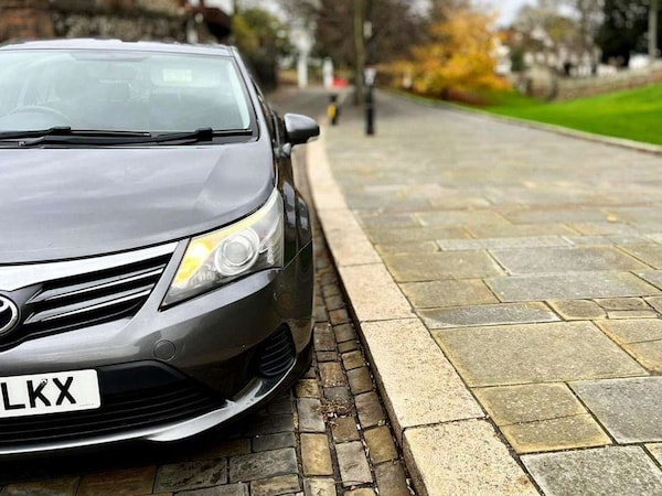 Used Toyota Avensis 2013 for sale - 73841046: Photo 6